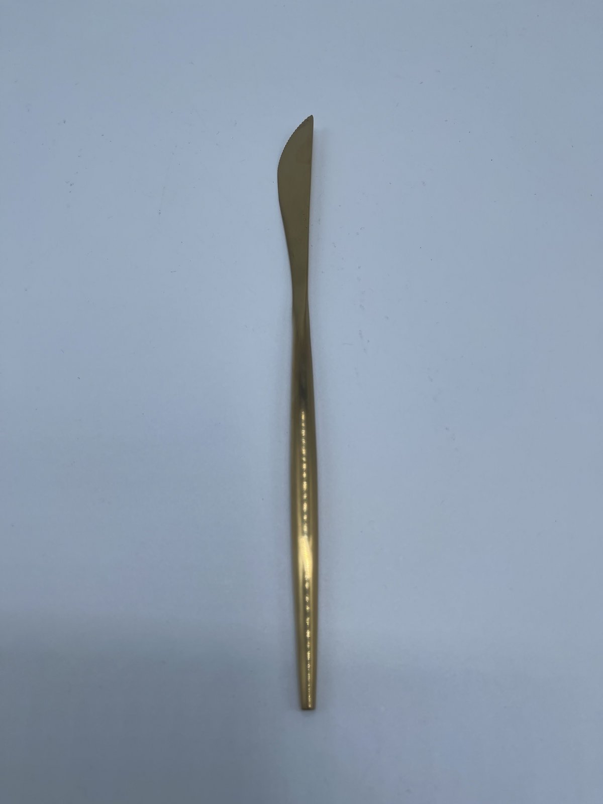 Cuchillo Carlota Dorado Opaco